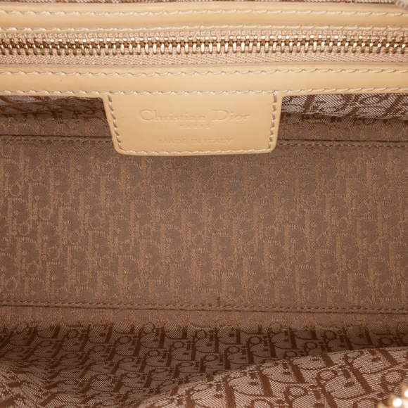 Pre-Loved Dior Medium Patent Cannage Lady Dior - Picture 3 of 10